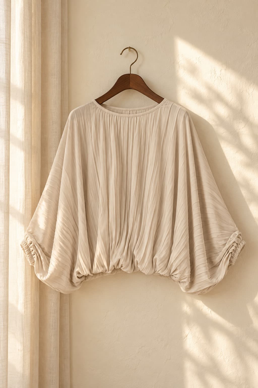 HNGK Kaze Batwing Blouse A07